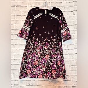 Floral woman’s  Dress in Black‎ and Pink
